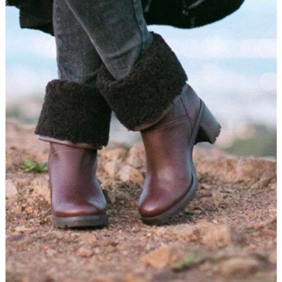 ✨ UGG Black Jessia Leather Boots – EUC – Fits Women’s 6–6.5 ✨ - Picture 13 of 15